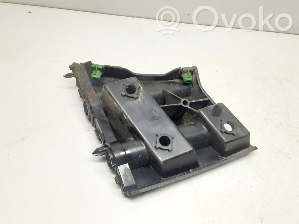 Volvo V40 Front bumper mounting bracket 