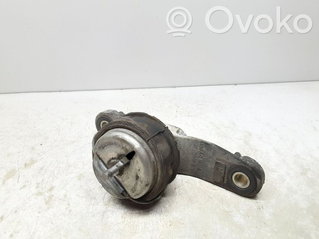 Volvo V40 Cross country Engine mount bracket 
