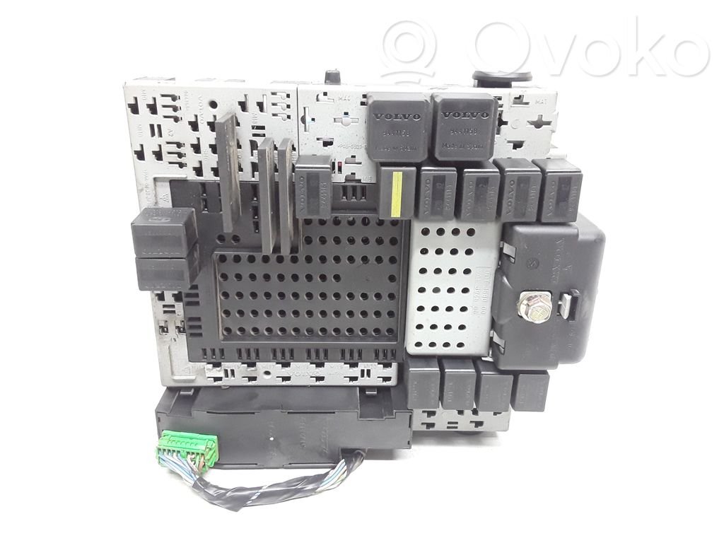 Volvo V70 Fuse module 
