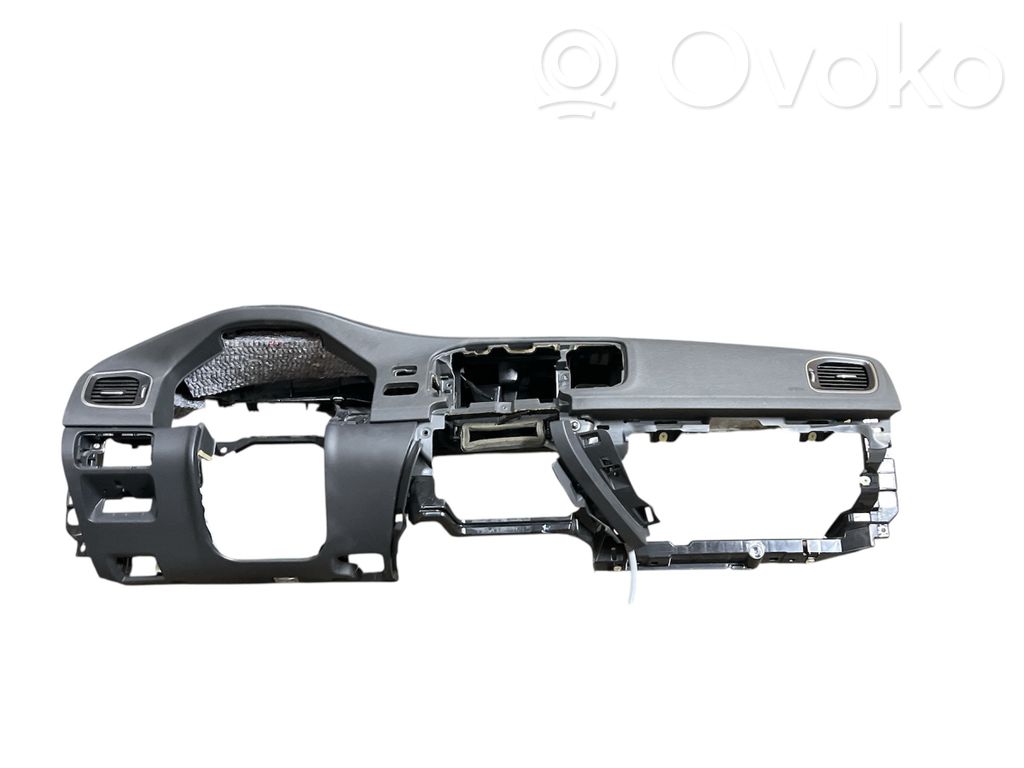 Dashboard   8635956