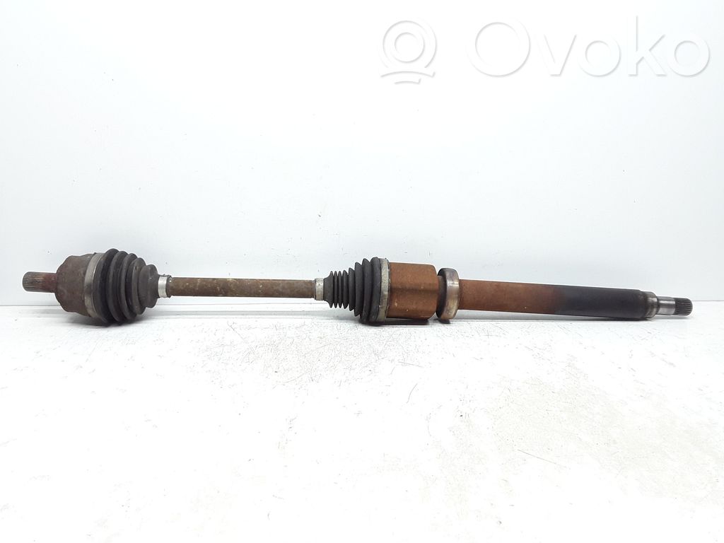 Volvo V40 Priekinis pusašis 