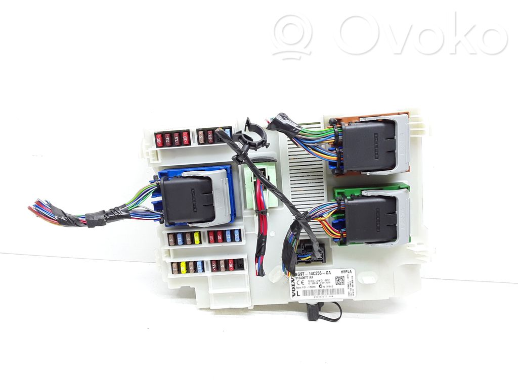 Volvo S60 Fuse module 