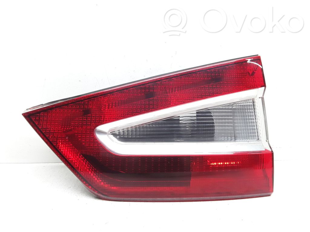 Ford Galaxy Aizmugurējais lukturis pārsegā 