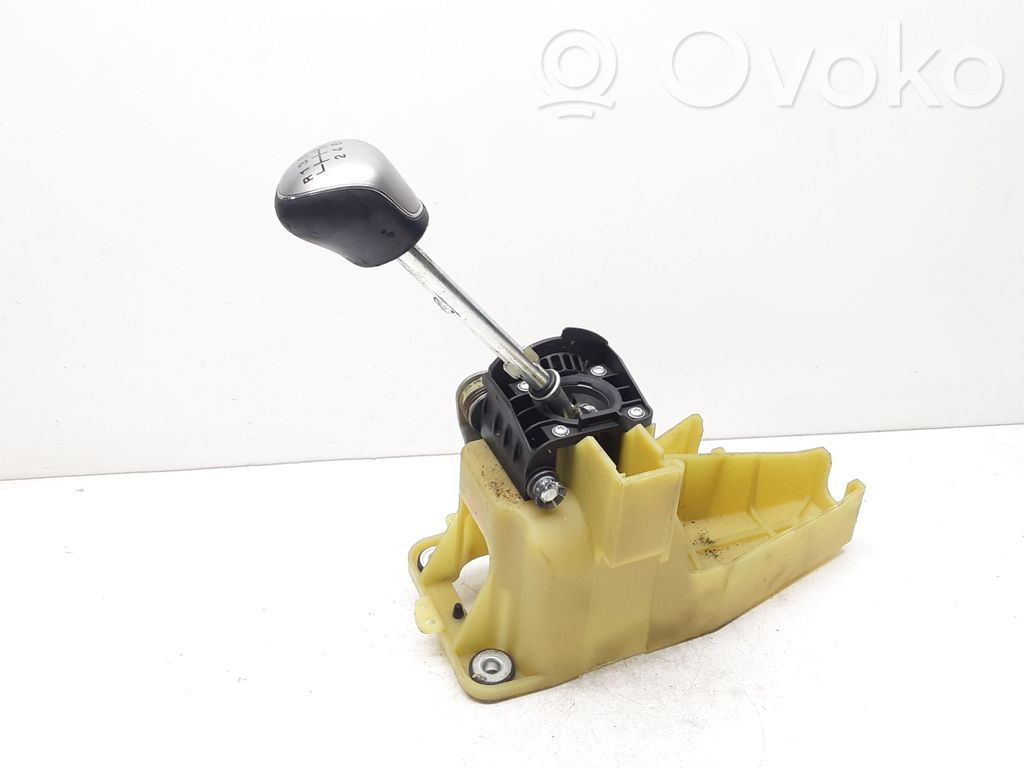 Ford Focus Pavarų perjungimo mechanizmas (kulisa) 