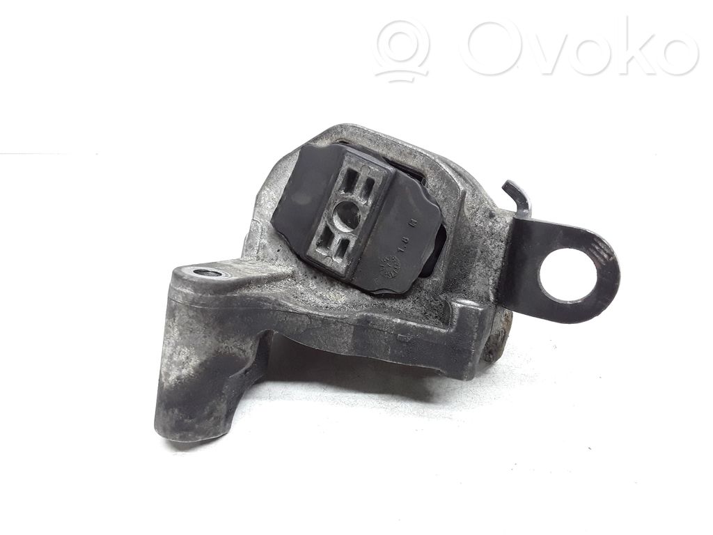 Engine mount bracket   30741583
