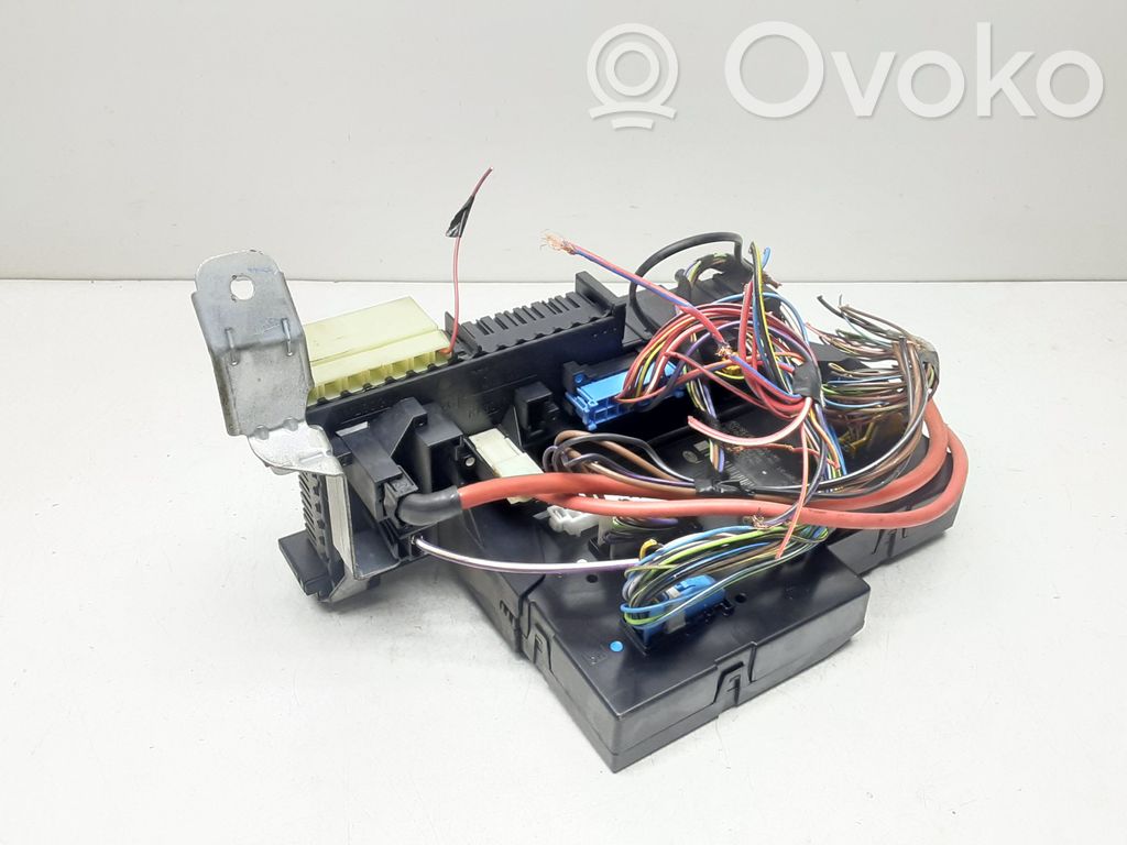 Mercedes-Benz C W204 Fuse module 