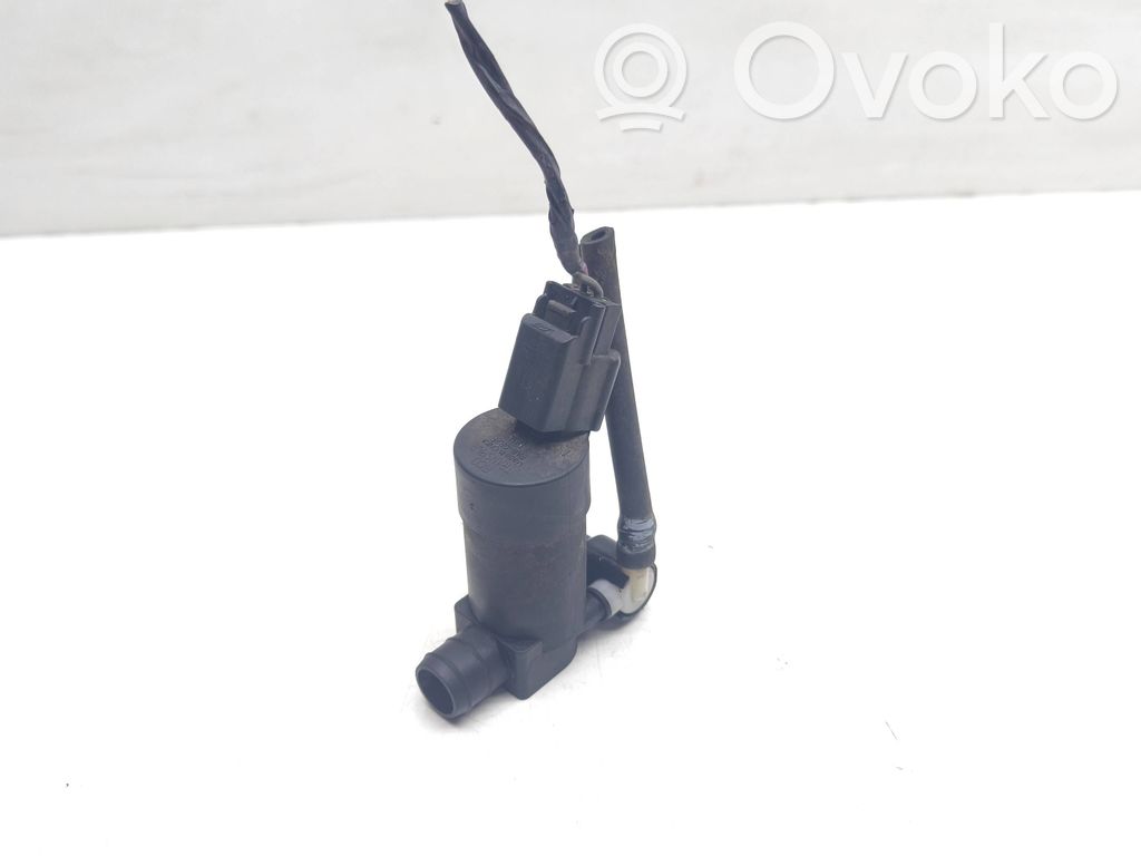 Volvo V70 Pompe de lave-glace de pare-brise