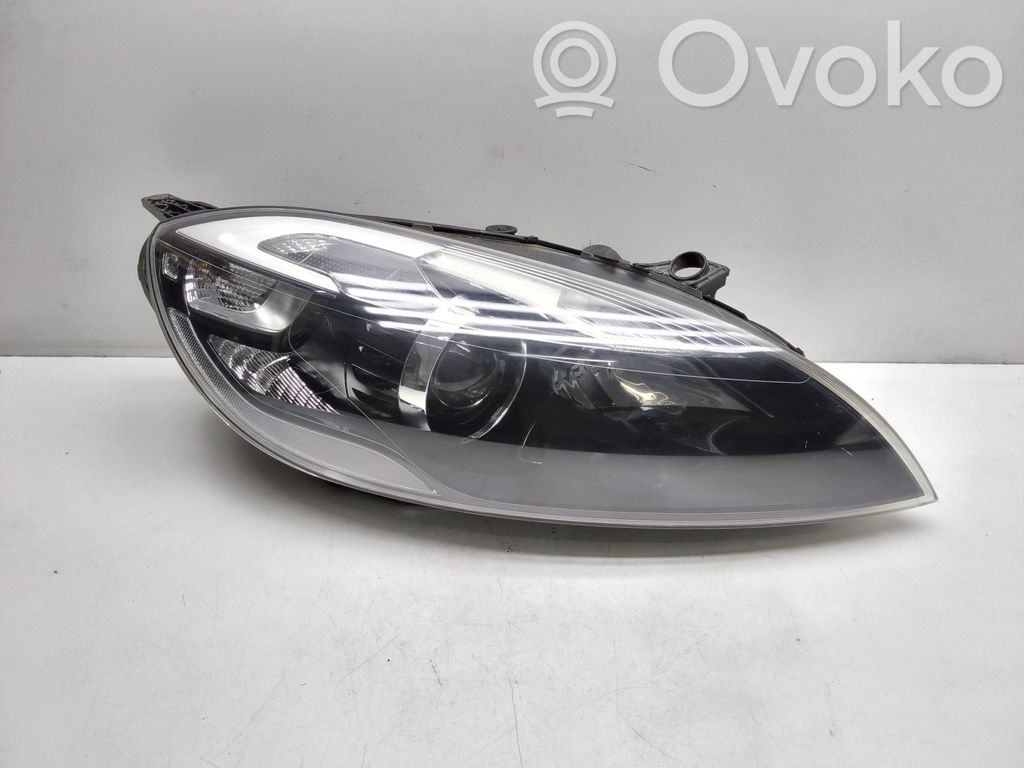 Volvo V40 Cross country Scheinwerfer 