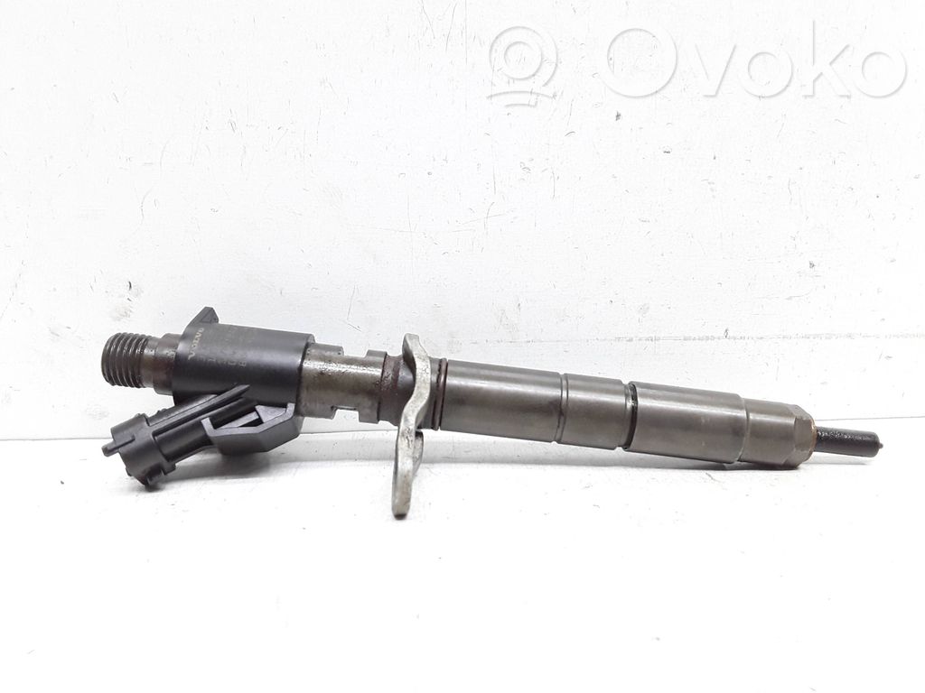 Inyector de combustible   31303238,0445116046
