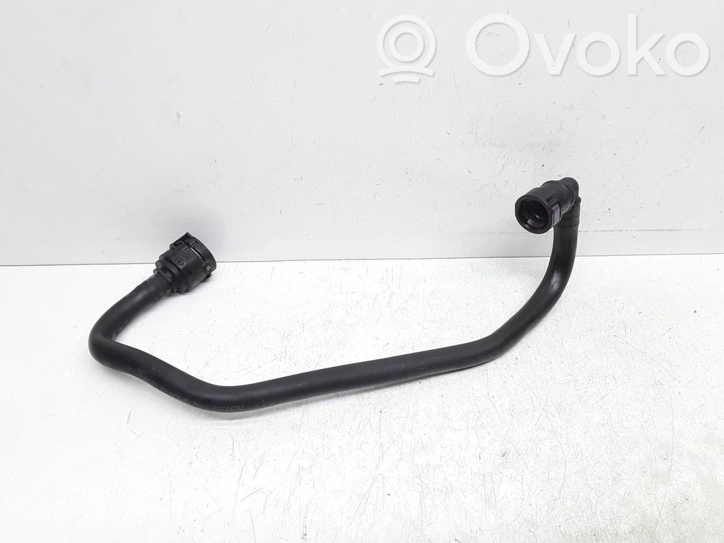 Volvo V60 Moottorin vesijäähdytyksen putki/letku 