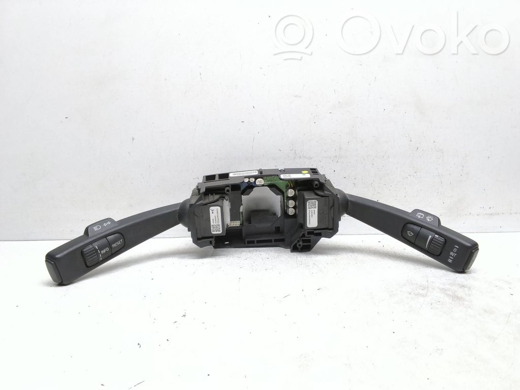 Volvo V70 Wiper turn signal indicator stalk/switch 