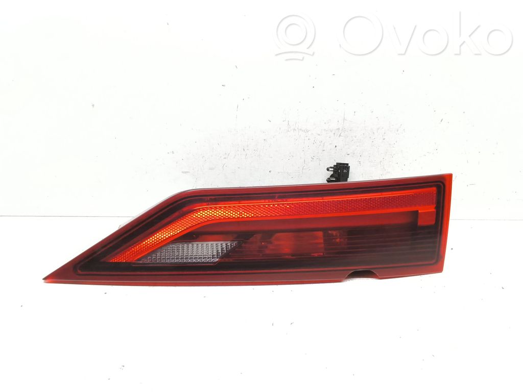 Volvo S90, V90 Lampy tylnej klapy bagażnika 