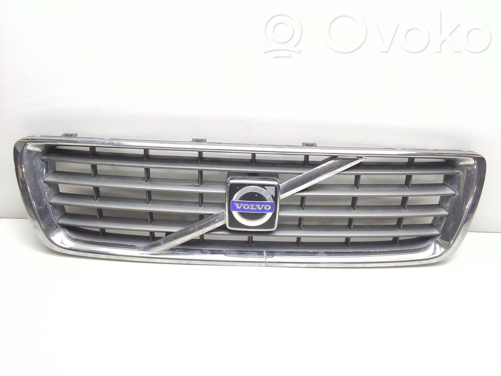 Volvo S80 Etupuskurin ylempi jäähdytinsäleikkö 