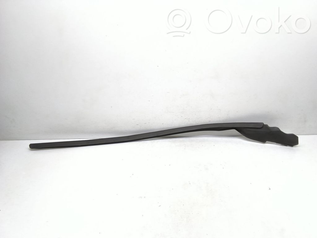 Volvo V40 Windshield trim 