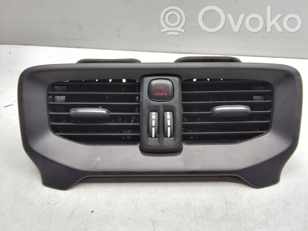 Volvo V40 Dysze / Kratki środkowego nawiewu deski rozdzielczej 