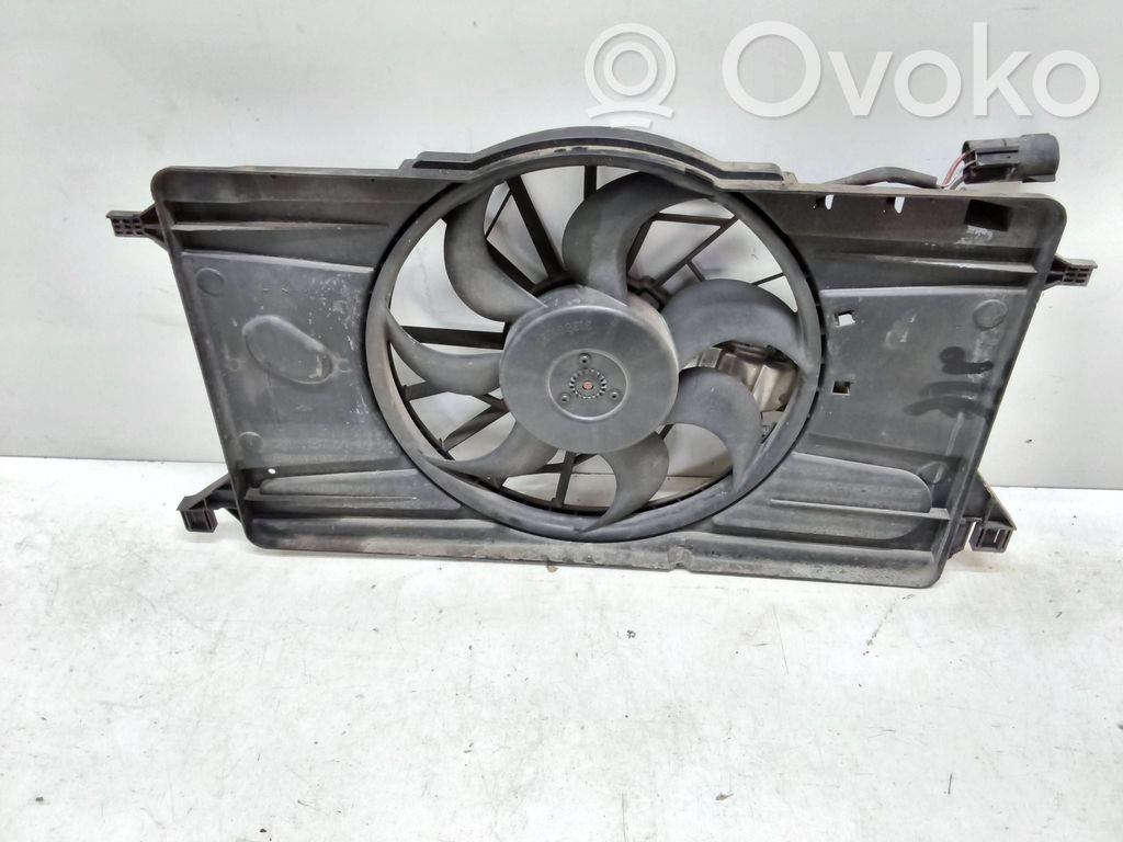 Ford Focus Elektryczny wentylator chłodnicy 