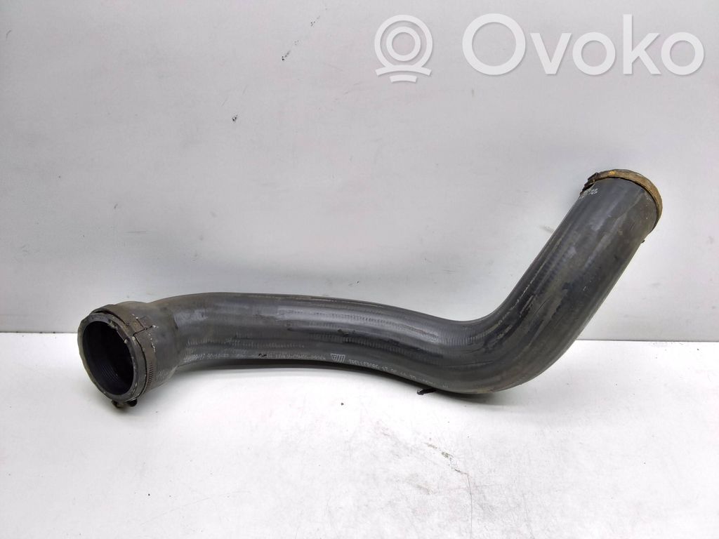 Volvo V70 Tubo flessibile intercooler 