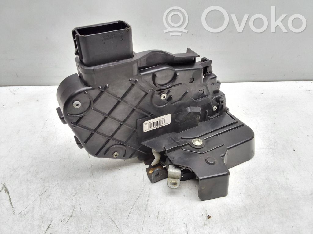 Volvo XC60 Etuoven lukko 