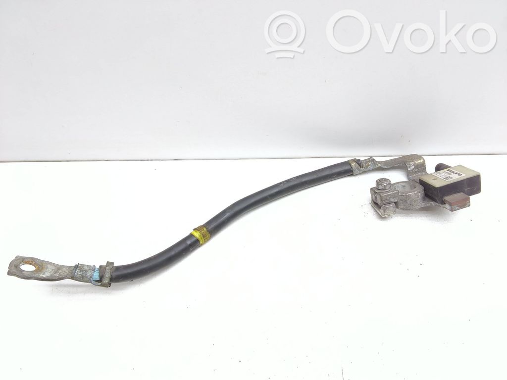 Volvo V60 Minus / Klema / Przewód akumulatora
