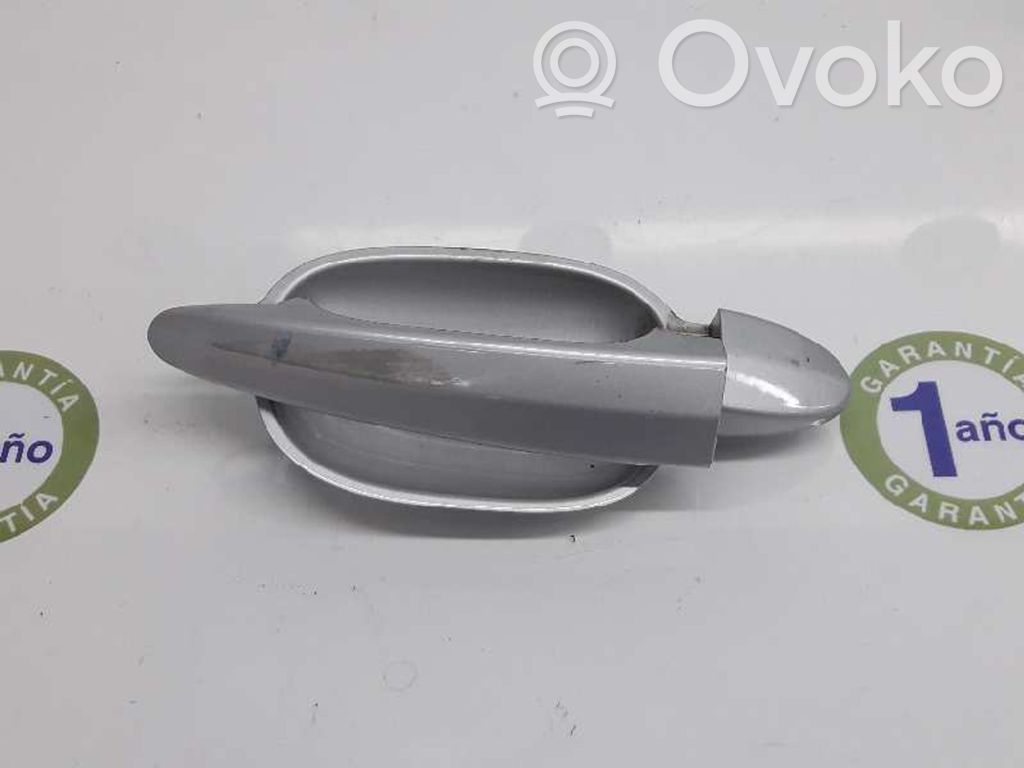 Manecilla externa puerta trasera   51216961444,51217191916,GRIS