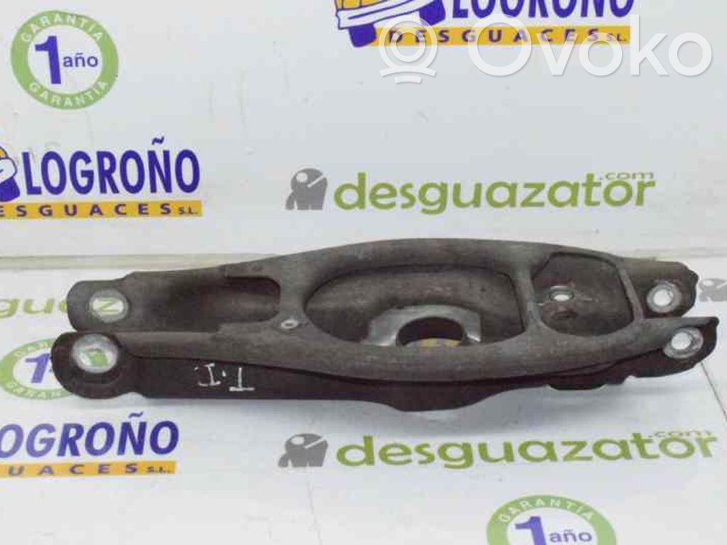 Rear control arm   33326772899