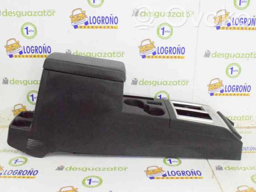 Dodge Nitro Armrest 