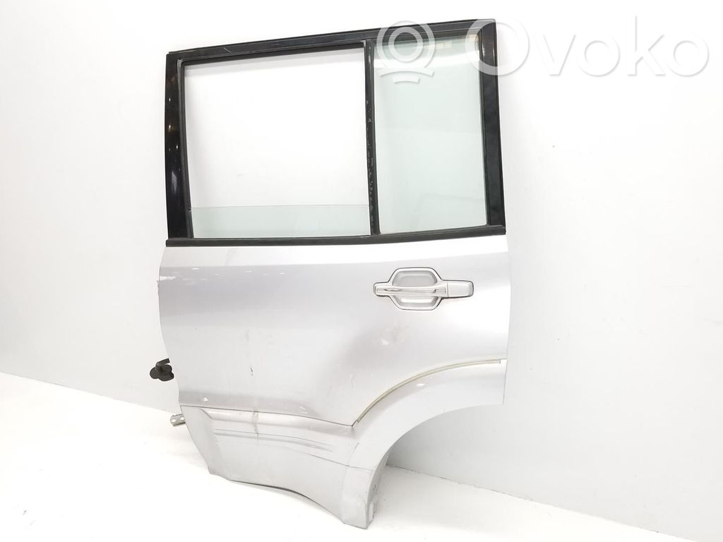 Mitsubishi Montero Puerta trasera 
