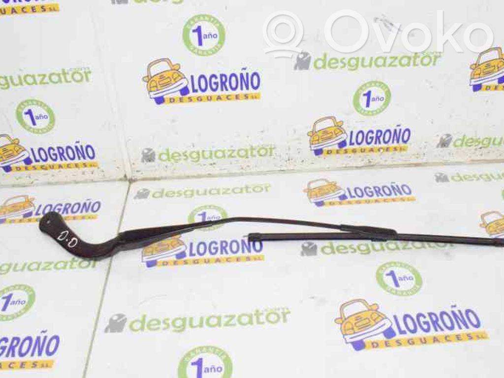 BMW 3 E90 E91 Front wiper blade arm 