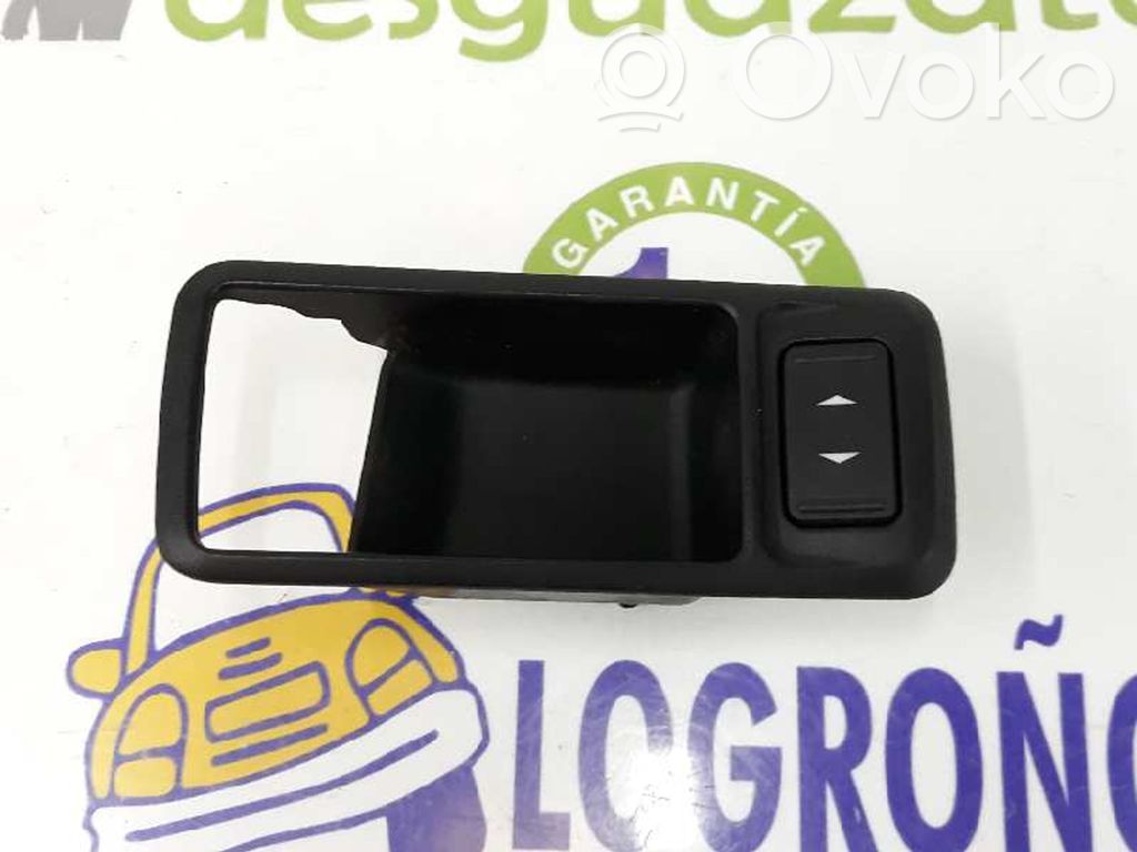 Ford Focus Electric window control switch 