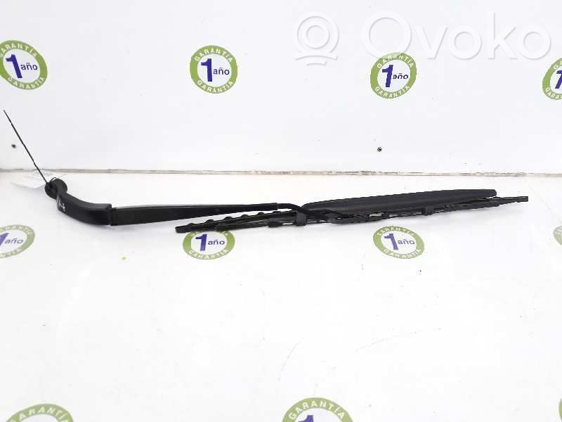 Mazda 2 Front wiper blade arm 