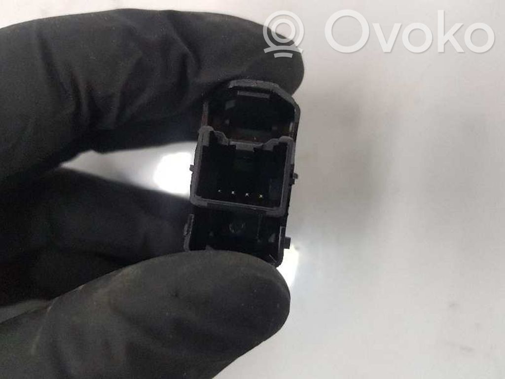 Ford Focus Electric window control switch 