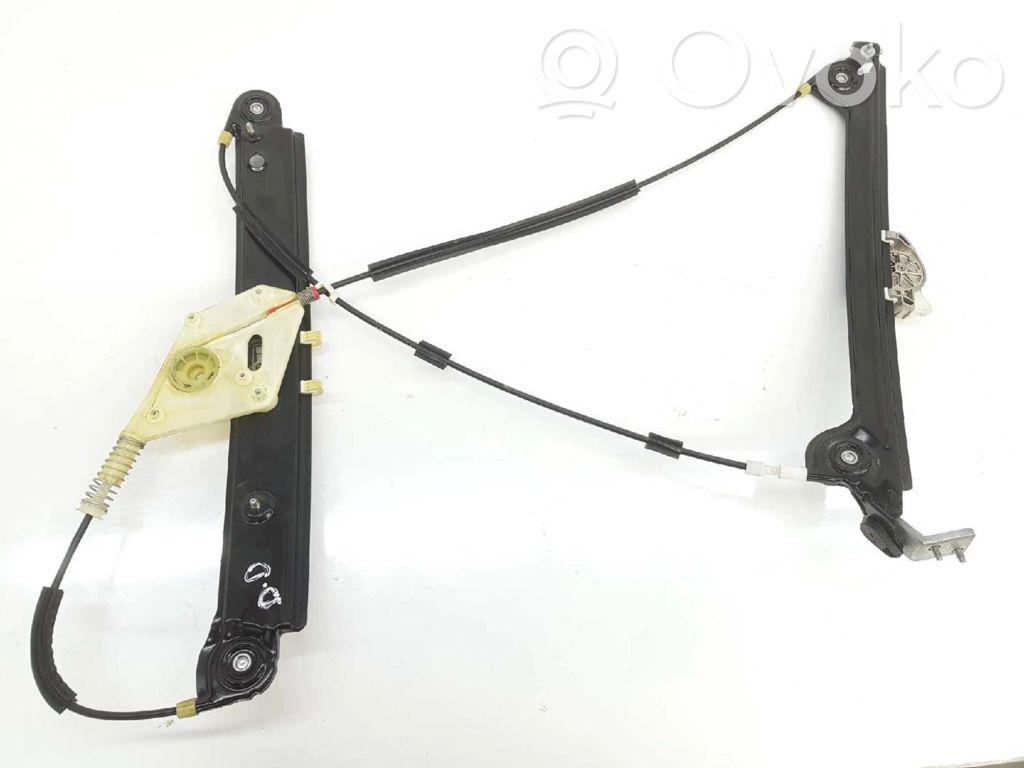 BMW 1 E81 E87 Front door electric window regulator 