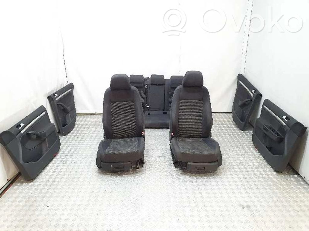 Volkswagen Jetta III Fotele / Kanapa / Komplet 