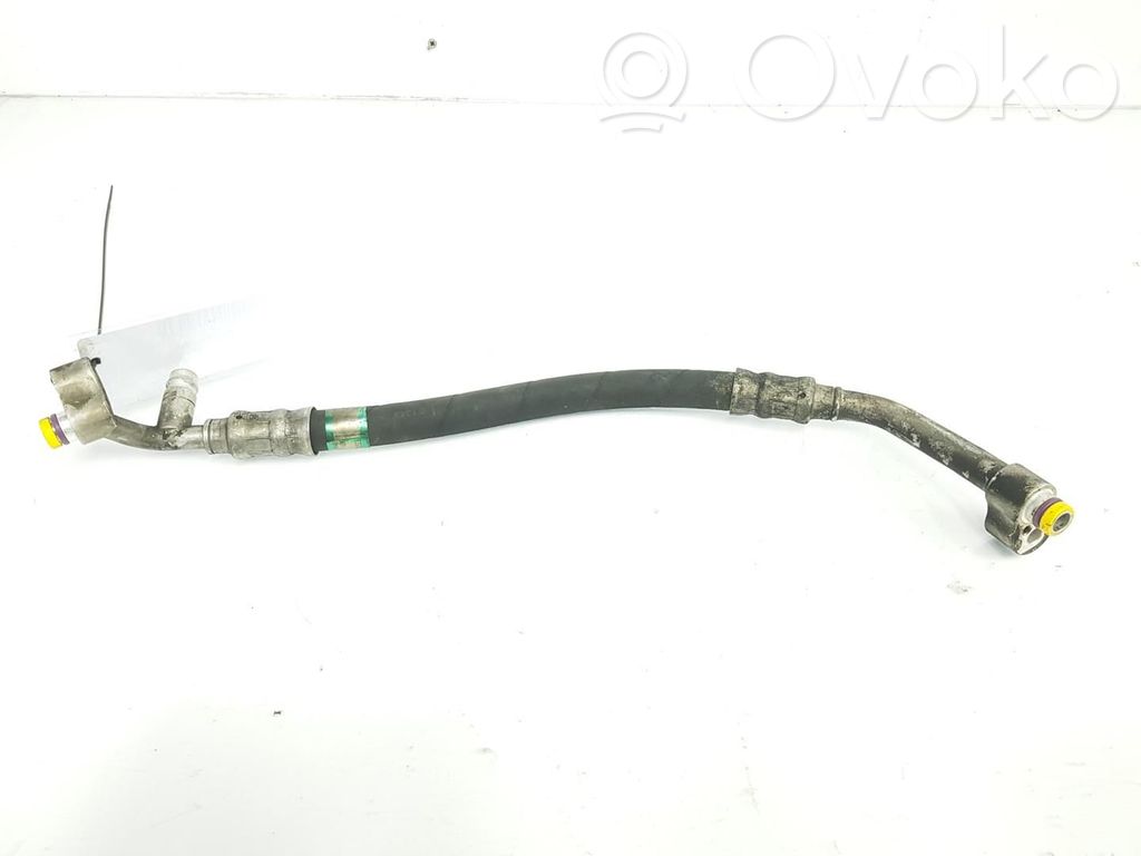 BMW 3 E90 E91 Ilmastointilaitteen putki (A/C) 