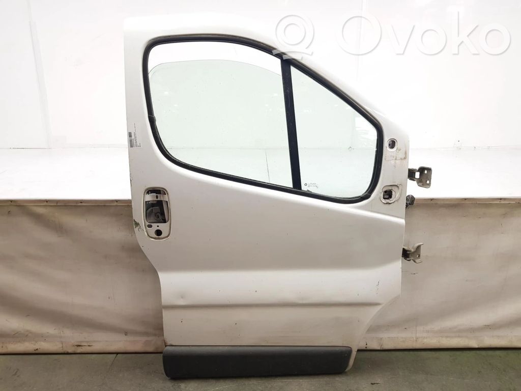 Nissan Primastar Puerta delantera 