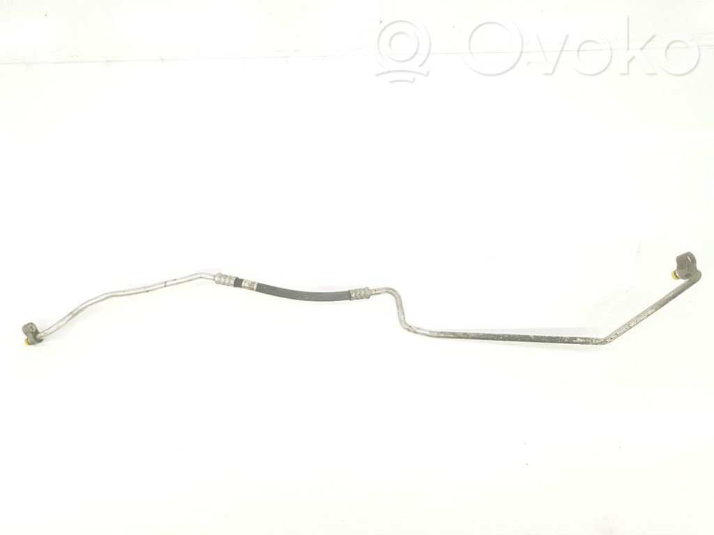 BMW 3 E90 E91 Ilmastointilaitteen putki (A/C) 