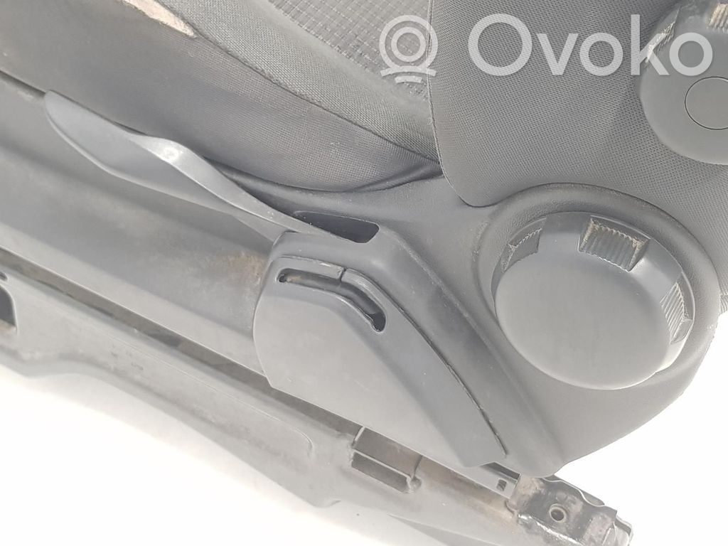 Citroen Nemo Kuljettajan istuin 