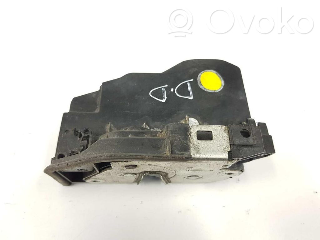 BMW 7 E65 E66 Front door lock 