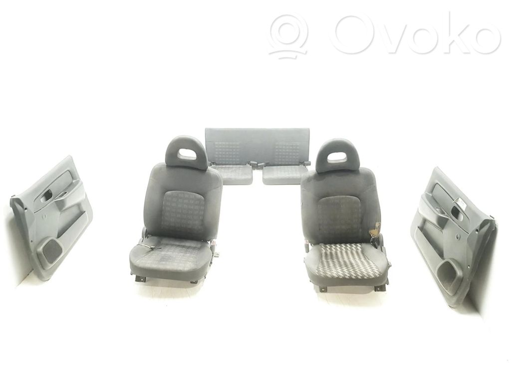 Mitsubishi L200 Kit siège 