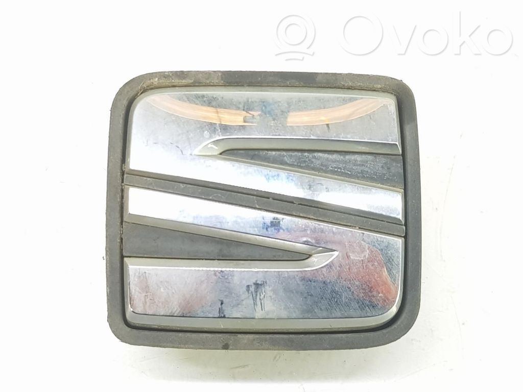 Seat Leon (5F) Griff Taster Öffner Heckklappe Kofferraumdeckel 