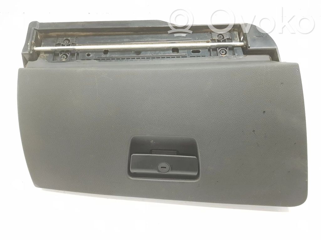 BMW 3 E90 E91 Glove box 