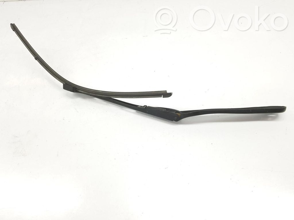 BMW 3 E90 E91 Front wiper blade arm 