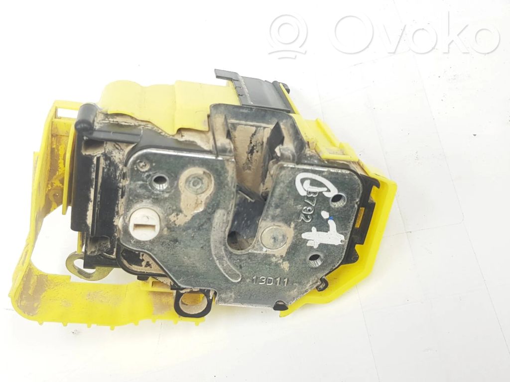 Peugeot Bipper Liukuoven lukko 