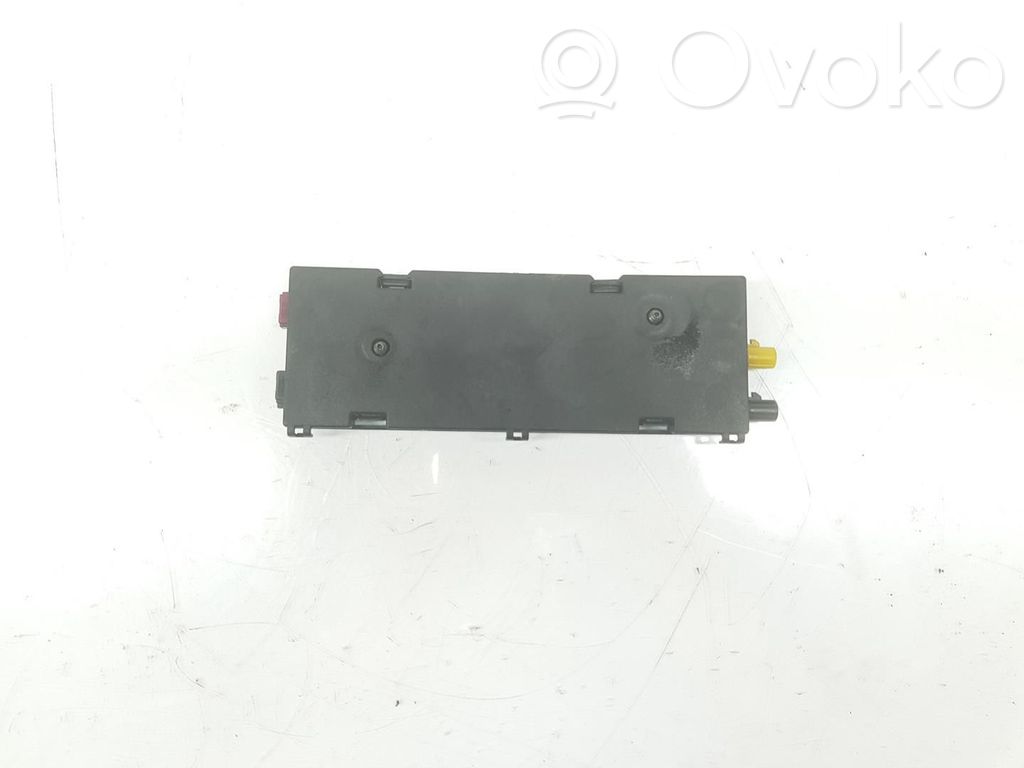 Sonstige Steuergeräte / Module   65206958900,6958900