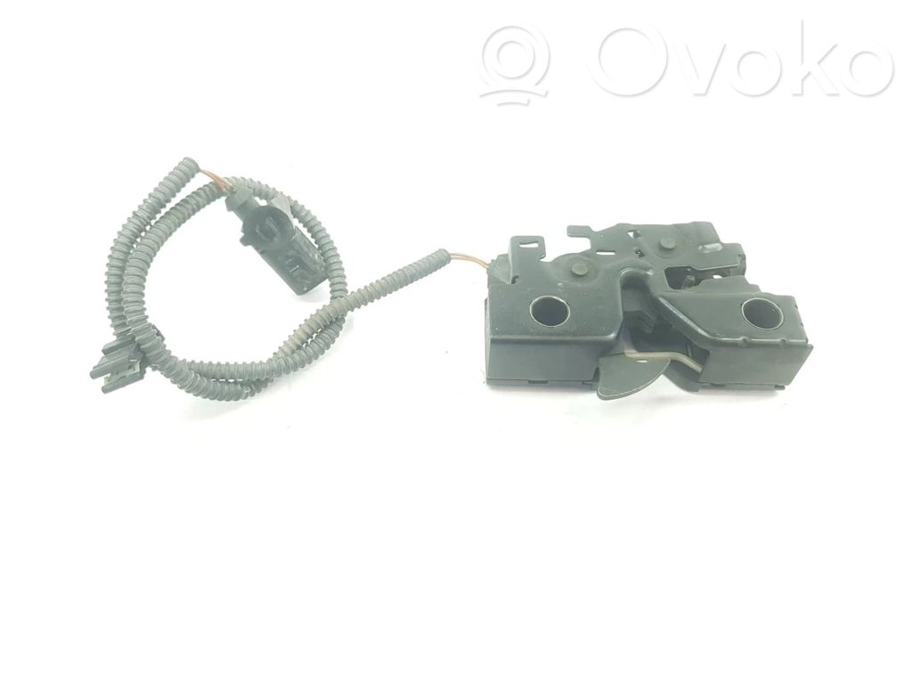 Tie down hook / loop   5F0823509C,5F0823509C