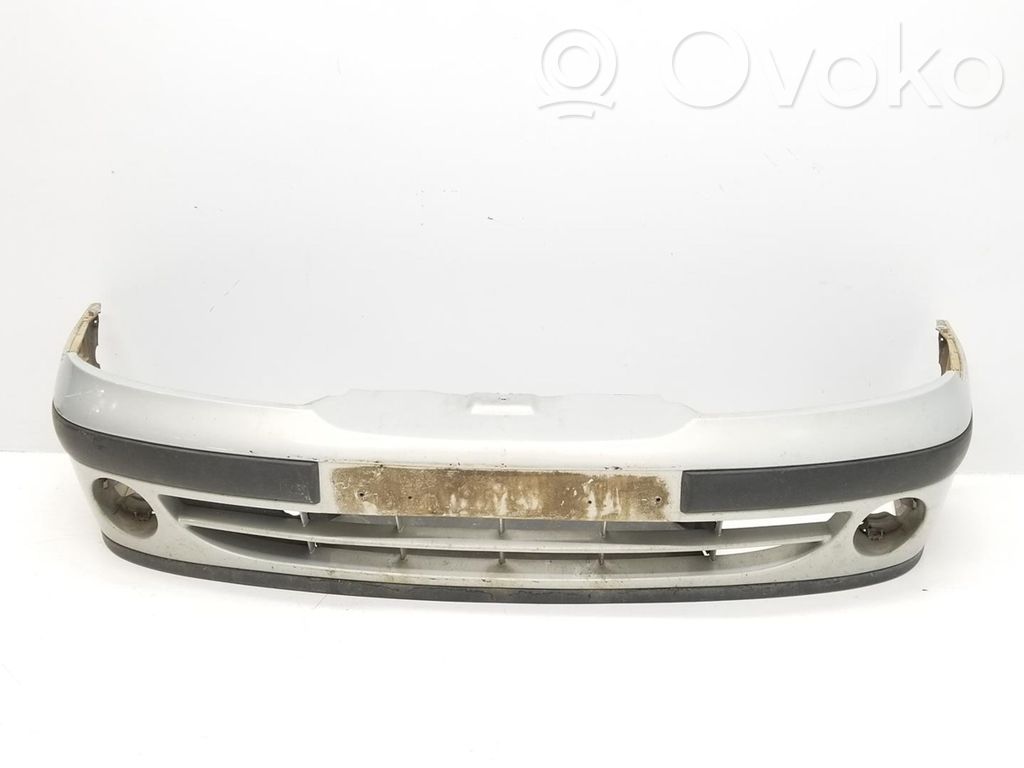 Renault Megane I Parachoques delantero 
