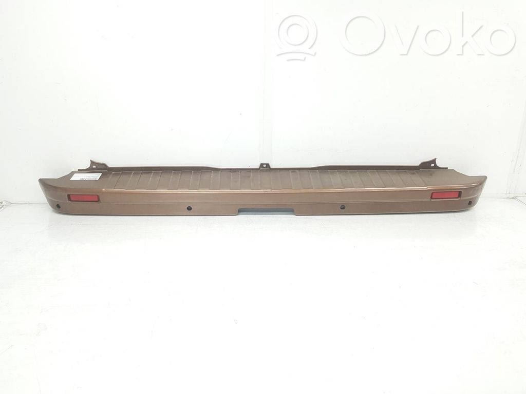 Parachoques   850221446R,850222044R,COLORMARRON1131CA