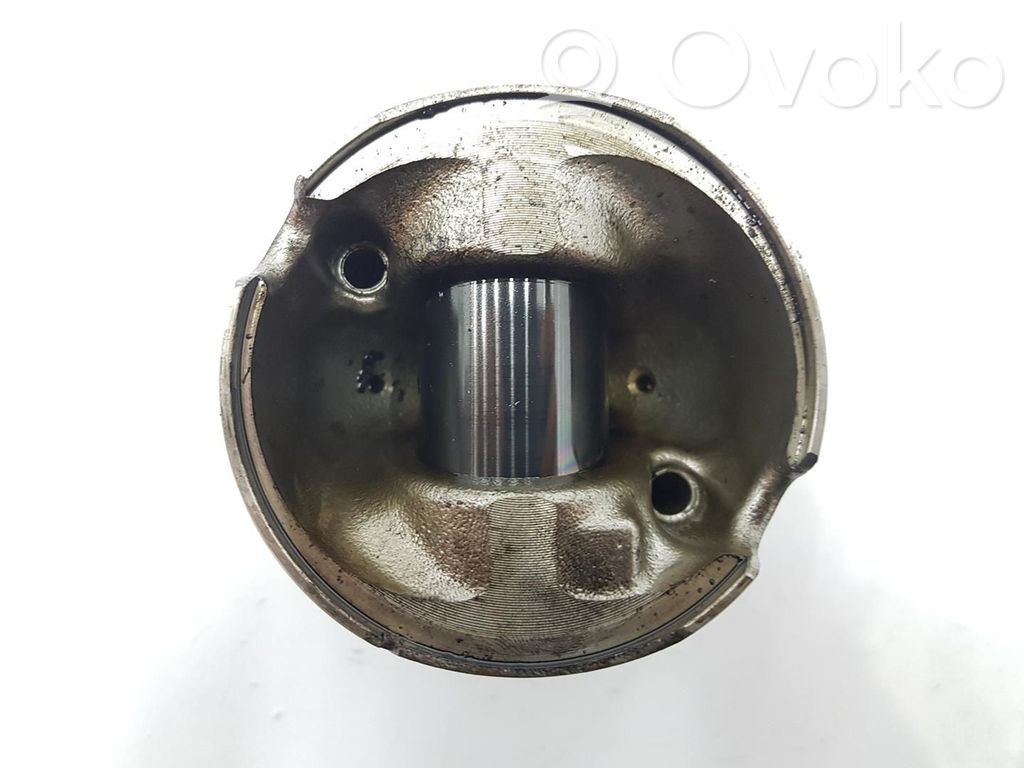 BMW 1 F20 F21 Piston 