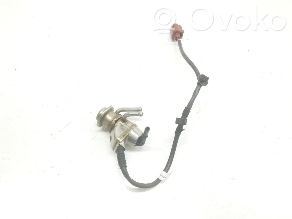 Inyector de combustible   04L131113P,0444025042