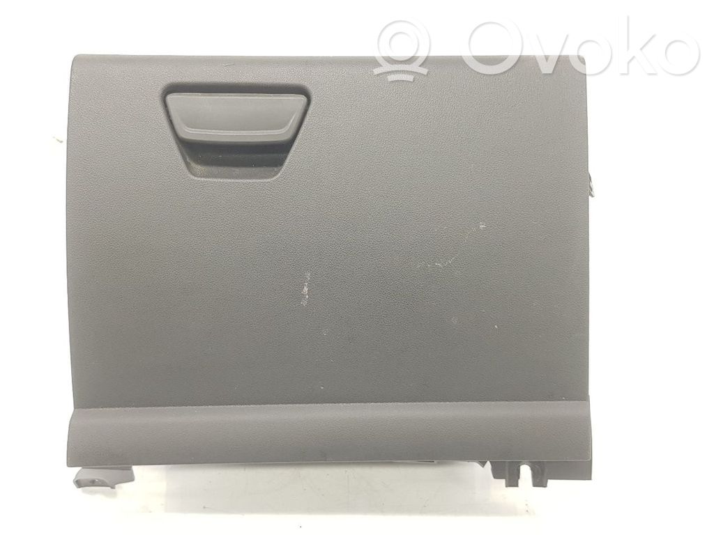 Ford Kuga II Glove box 